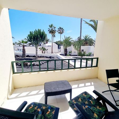 Apartamento Paternal Playa Roca. Costa Teguise Exterior foto