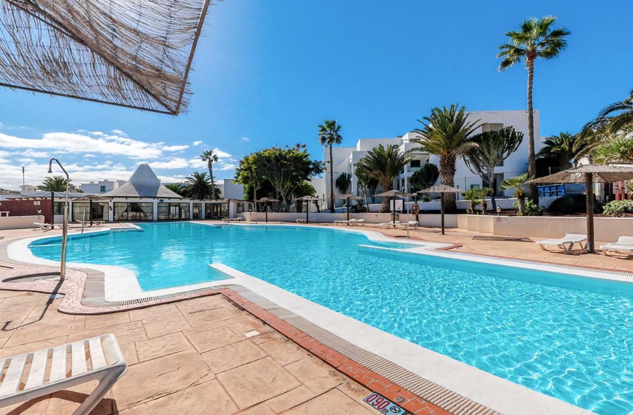Apartamento Paternal Playa Roca. Costa Teguise Exterior foto