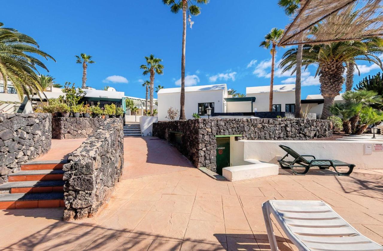 Apartamento Paternal Playa Roca. Costa Teguise Exterior foto